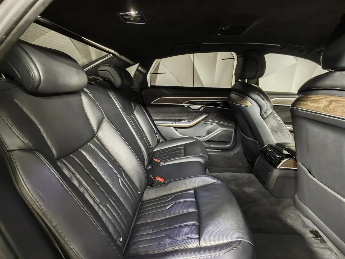Audi A8 3.0 TFSI L tiptronic quattro (340 л.с.) Черный в АВИЛОН. Слайд №16