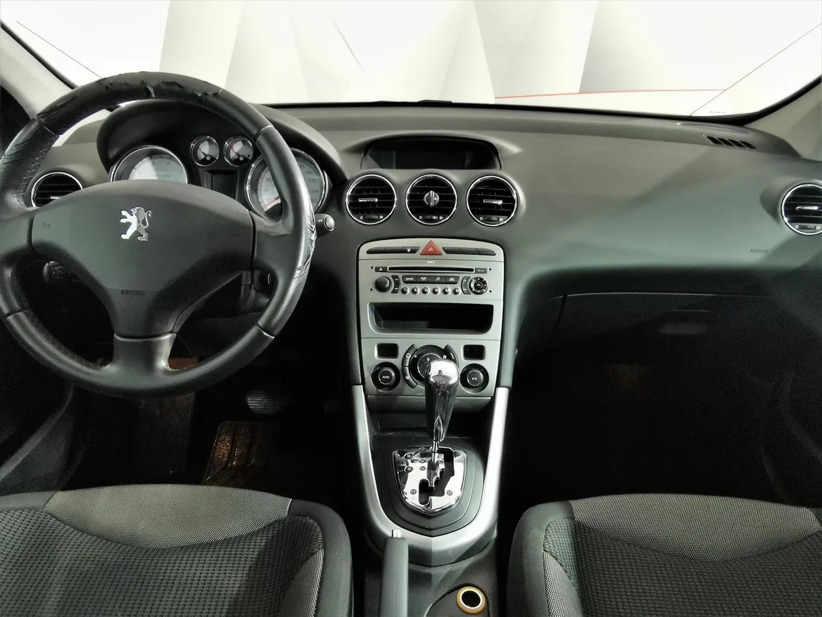 Peugeot 308 1.6 VTi AT (120 л.с.) Серый в АВИЛОН. Слайд №13
