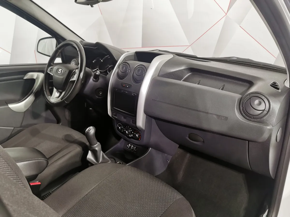 ВАЗ (Lada) Largus 1.6 MT 16 кл (5 мест) (105 л.с.) Белый в АВИЛОН. Слайд №12