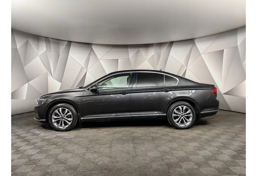 Volkswagen Passat 1.4 TSI BlueMotion DSG (150 л.с.) Highline Черный в АВИЛОН. Слайд №5
