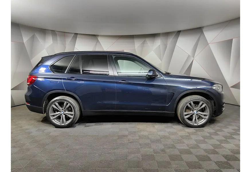 BMW X5 xDrive30d Steptronic (249 л.с.) Base (Локальная сборка) Синий в АВИЛОН. Слайд №6