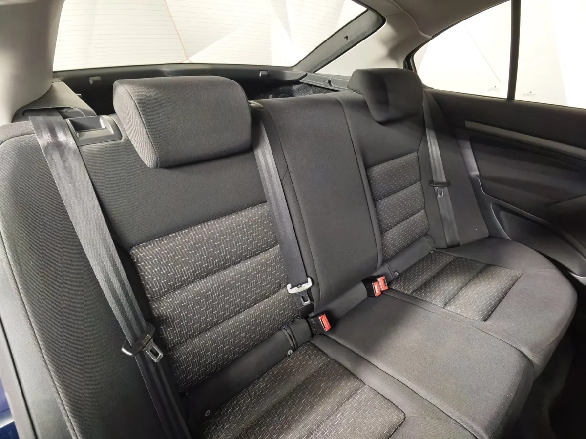 Skoda Octavia 1.6 MPI MT (102 л.с.) Синий в АВИЛОН. Слайд №16