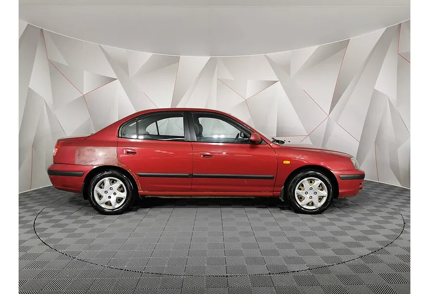 Hyundai Elantra 1.6 MT (105 л.с.) Красный в АВИЛОН. Слайд №2