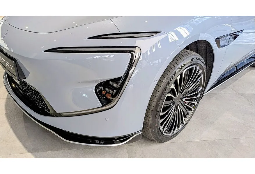 Avatr 12 AT 4WD (578 л.с.) Dual Motor Dynamic Синий в АВИЛОН. Слайд №14