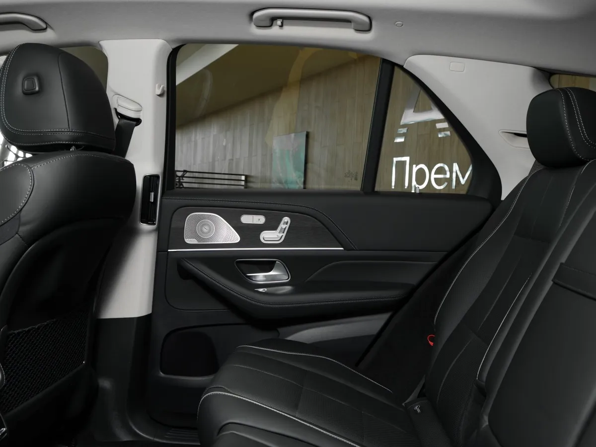 Mercedes-Benz GLE 450 4MATIC 9G-TRONIC (367 л.с.) Черный в АВИЛОН. Слайд №17