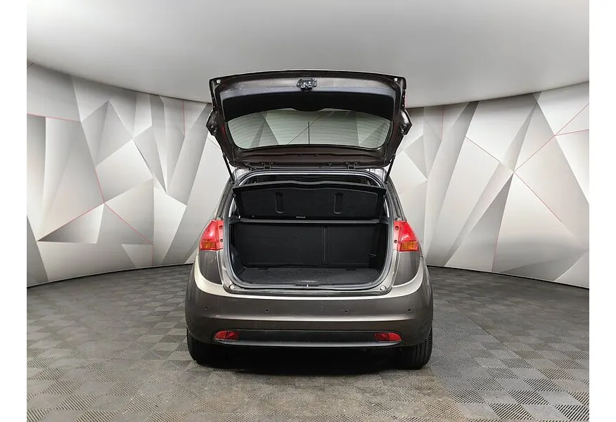 LIVE. Слайд №18