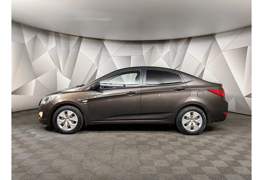 Hyundai Solaris 1.6 MT (123 л.с.) Comfort Коричневый в АВИЛОН. Слайд №5