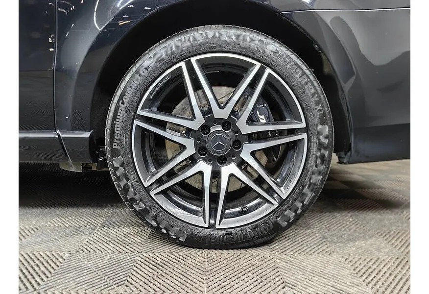 Mercedes-Benz V-Класс V 250 d 9G-Tronic L2 4MATIC (190 л.с.) AMG Line Черный в АВИЛОН. Слайд №9