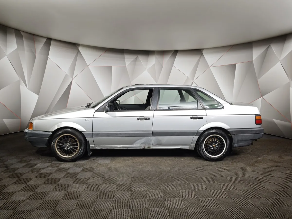 Volkswagen Passat 1.8 MT (90 л.с.) Белый в АВИЛОН. Слайд №5