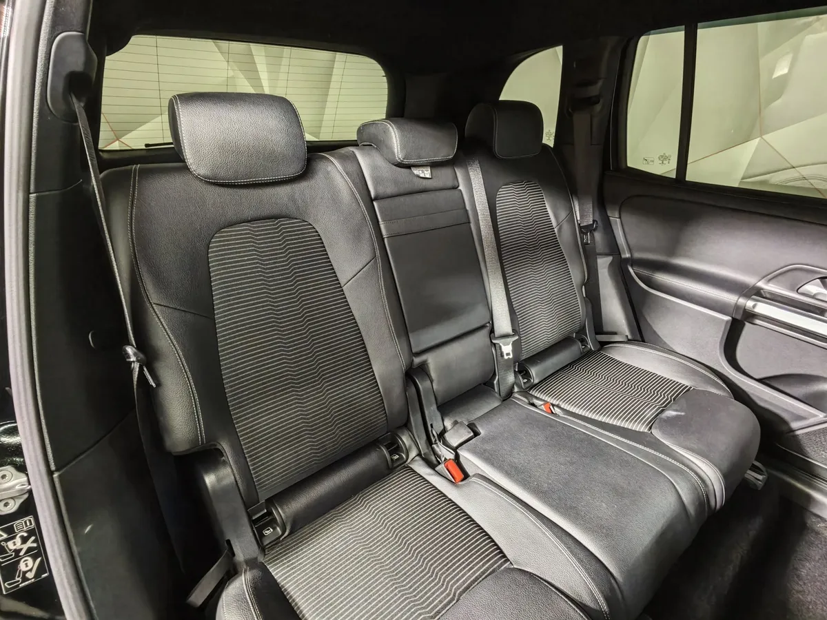 Mercedes-Benz GLB 200 8G-DCT 4MATIC (150 л.с.) Progressive Черный в АВИЛОН. Слайд №17