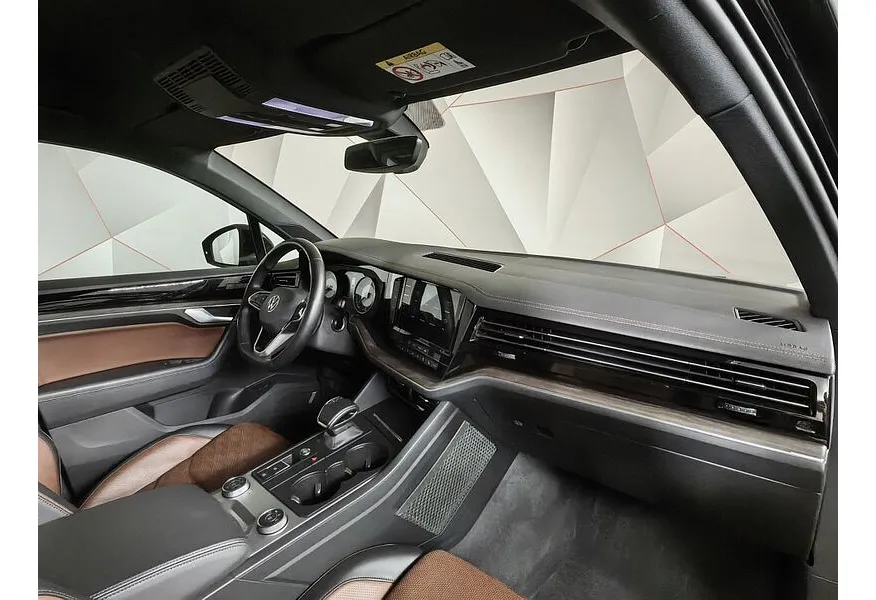 Volkswagen Touareg 3.0 V6 TDI Tiptronic 4Motion (249 л.с.) Respect Черный в АВИЛОН. Слайд №13