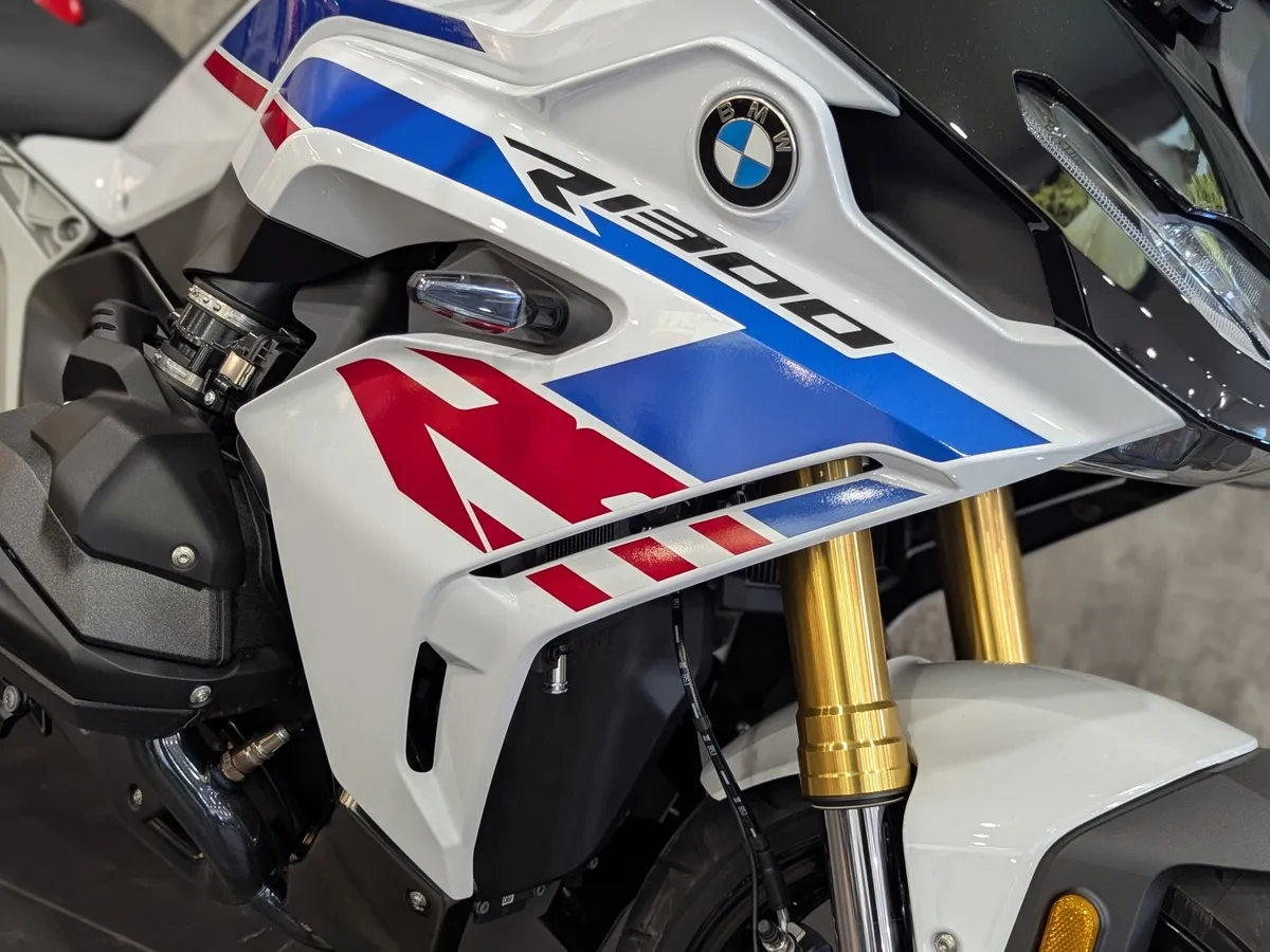 BMW Motorrad R 1300 RS 1300 см³ (145 л.с.) (145) 1300 Белый в АВИЛОН. Слайд №6