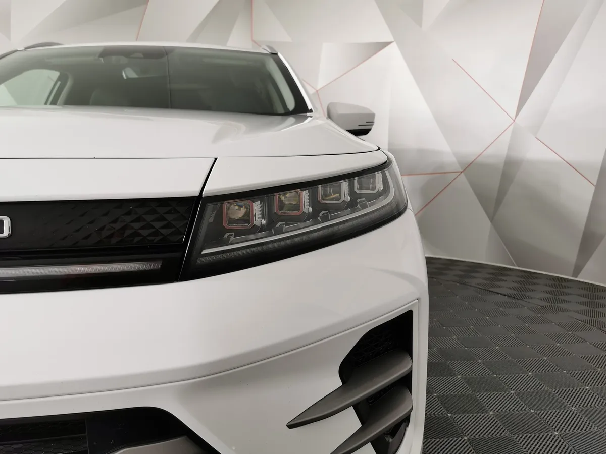 EXEED LX 1.6T DCT 4WD (150 л.с) Premium Plus Белый в АВИЛОН. Слайд №10