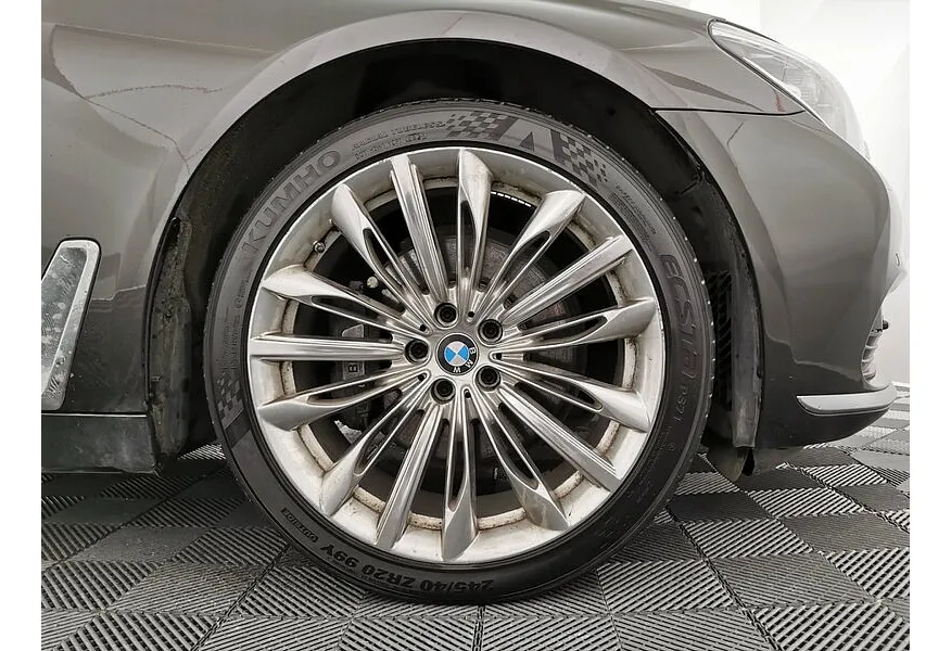 BMW 7 серия 730Ld xDrive AT (265 л.с.) Коричневый в АВИЛОН. Слайд №7