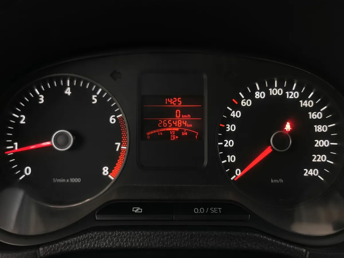Volkswagen Polo 1.6 Tiptronic (105 л.с.) Comfortline Белый в АВИЛОН. Слайд №16