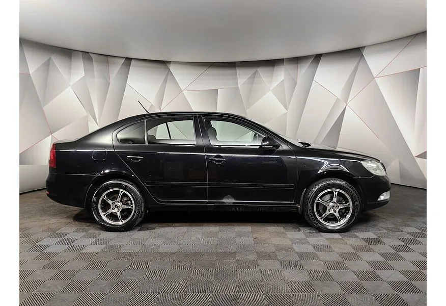 LIVE. Слайд №4