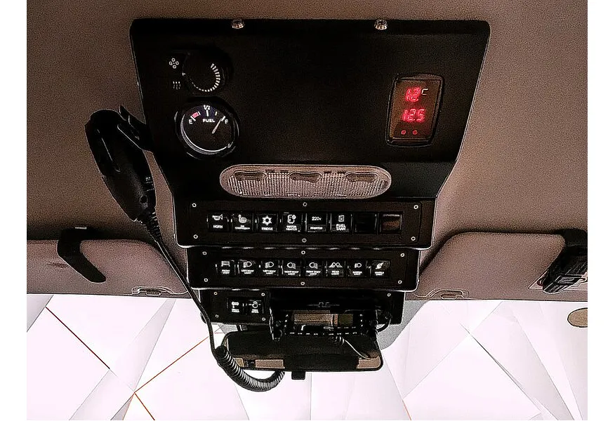 Changan HUNTER PLUS 2.0 AT 4WD (226 л.с.) Luxe Серый в АВИЛОН. Слайд №23