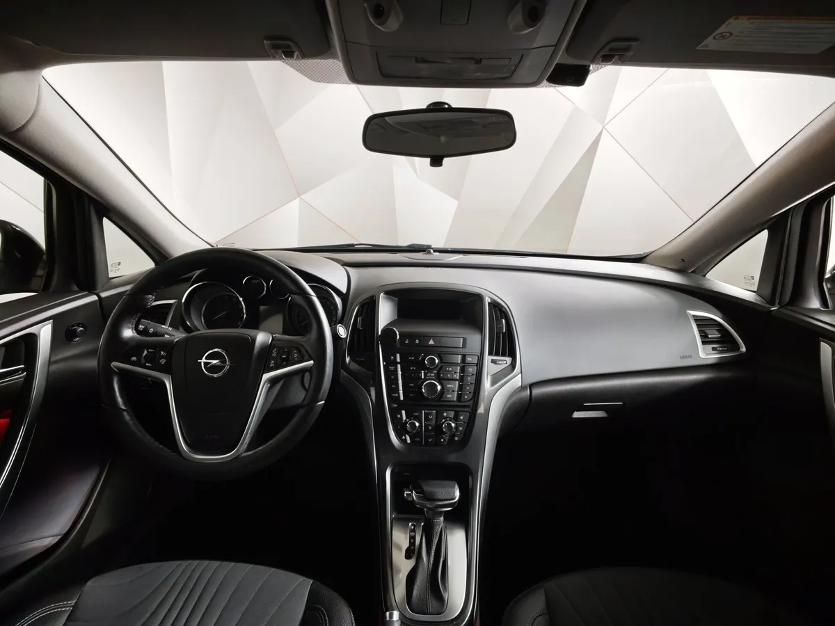Opel Astra 1.4 Turbo AT (140 л.с.) Коричневый в АВИЛОН. Слайд №13
