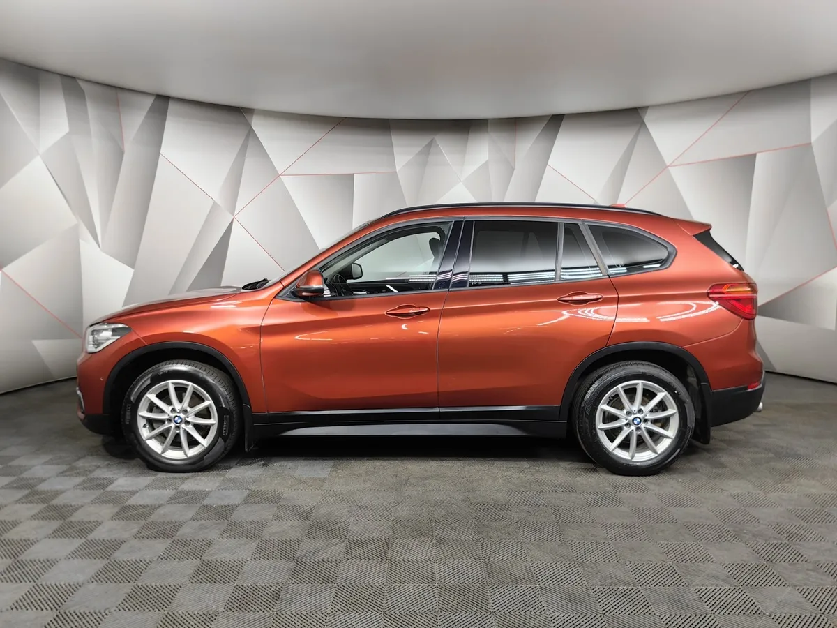 BMW X1 18d xDrive AT (150 л.с.) Advantage Plus (Локальная сборка) Оранжевый в АВИЛОН. Слайд №5