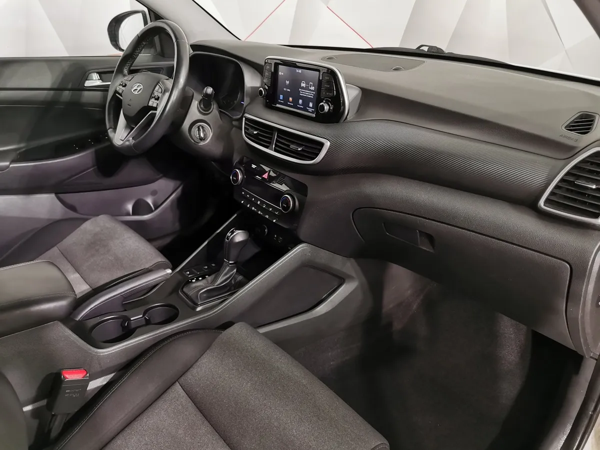 Hyundai Tucson 2.0 (150 л.с.) MPI-6AT-2WD Family Белый в АВИЛОН. Слайд №13