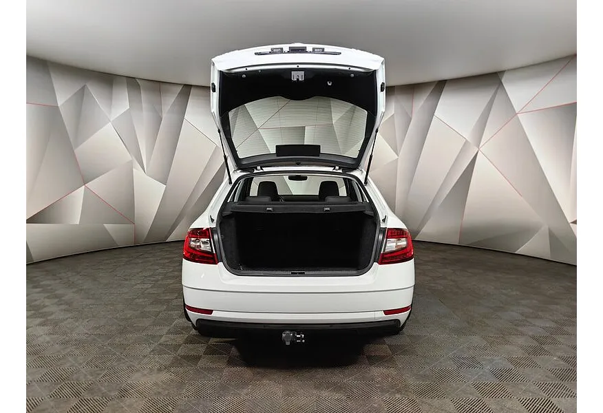 Skoda Octavia 1.8 TSI DSG (180 л.с.) Белый в АВИЛОН. Слайд №12