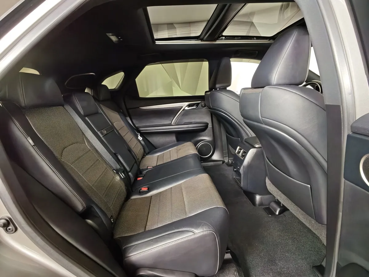 Lexus RX 350 AT AWD (300 л.с.) Luxury Серый в АВИЛОН. Слайд №16