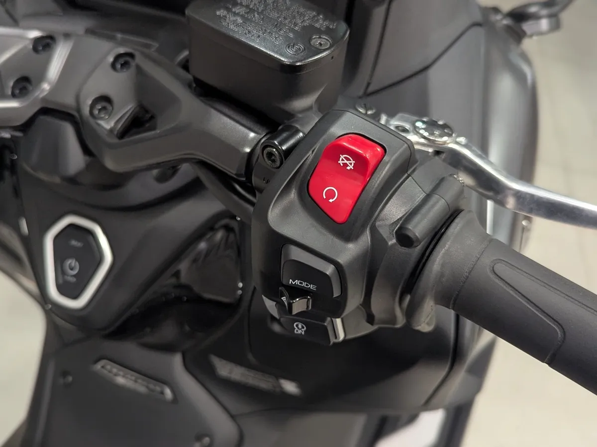 Yamaha XP560 XP560 560 см³ 560 Черный в АВИЛОН. Слайд №13
