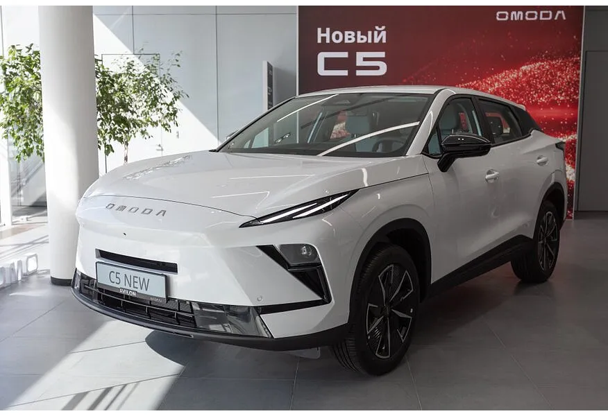 АВИЛОН - Omoda C5 1.5T DCT FWD (147 л.с.) Драйв Белый - slide 9814065