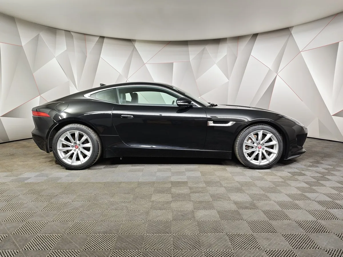 Jaguar F-Type 3.0 V6 AT (340 л.с.) Черный в АВИЛОН. Слайд №6