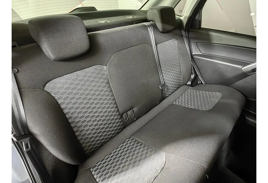 ВАЗ (Lada) Granta 1.6 AT 16кл (98 л.с.) Серый в АВИЛОН. Слайд №16