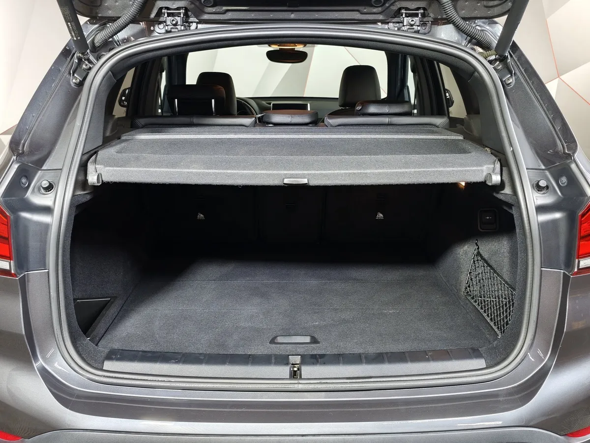 BMW X1 18i sDrive (140 л.с.) Advantage Серый в АВИЛОН. Слайд №9