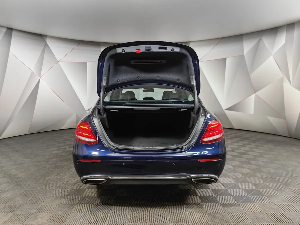 Mercedes-Benz E-Класс E 200 9G-TRONIC (197 л.с.) Синий в АВИЛОН. Слайд №11