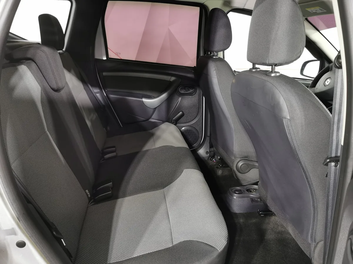 Renault Duster 2.0 MT 4x4 (143 л.с.) Серый в АВИЛОН. Слайд №15