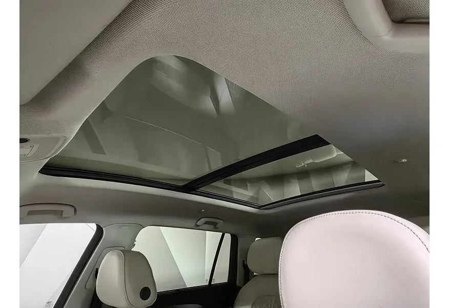 Audi Q6 2.5 TFSI S-tronic quattro (299 л.с.) Roadjet Cloud Type Feather Forest Suit Черный в АВИЛОН. Слайд №21