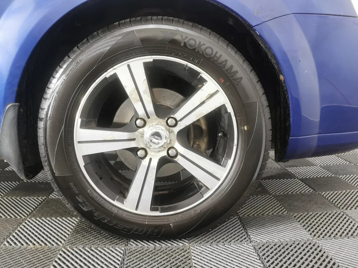 Chevrolet Lacetti 1.6 MT (109 л.с.) Синий в АВИЛОН. Слайд №9