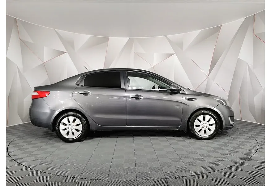 LIVE. Слайд №4