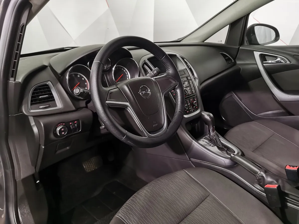 Opel Astra 1.4 Turbo AT (140 л.с.) Серый в АВИЛОН. Слайд №18