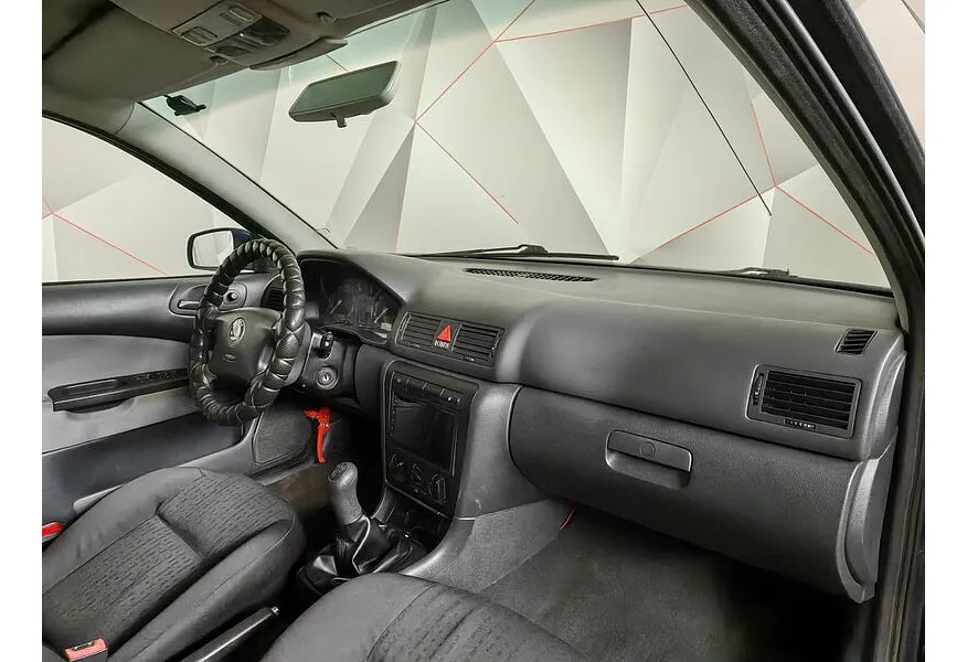 LIVE. Слайд №9