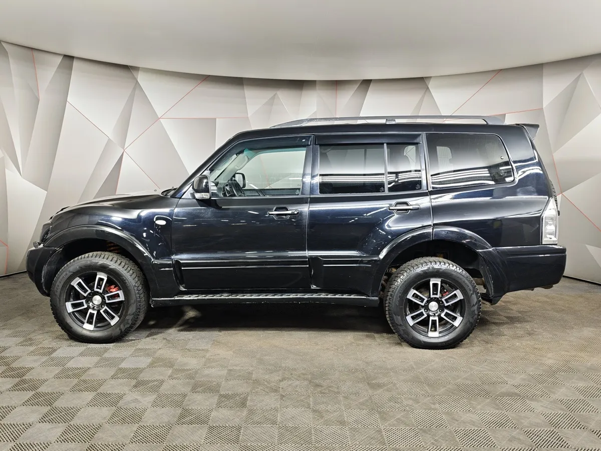 Mitsubishi Pajero 3.2 DI-D AT (163 л.с.) Черный в АВИЛОН. Слайд №5