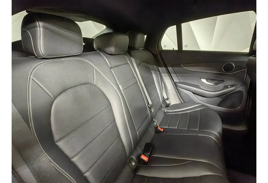 Mercedes-Benz GLC Купе 220 d 9G-TRONIC 4MATIC (194 л.с.) Premium Черный в АВИЛОН. Слайд №16