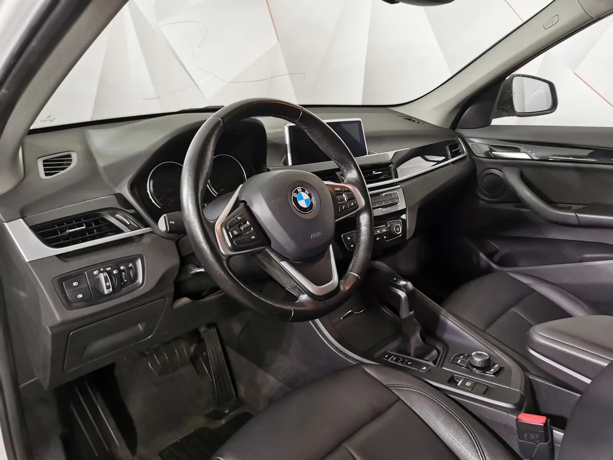 BMW X1 18d xDrive (150 л.с.) Advantage Белый в АВИЛОН. Слайд №12