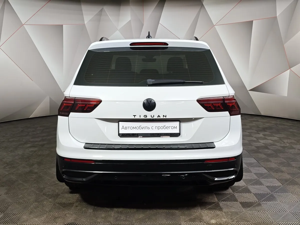 Volkswagen Tiguan 1.4 TSI BlueMotion DSG (150 л.с.) Белый в АВИЛОН. Слайд №8