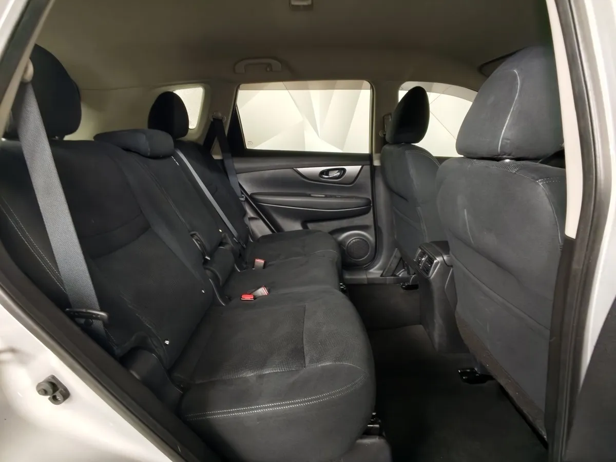 Nissan X-Trail 2.0 CVT AWD (144 л.с.) Серебристый в АВИЛОН. Слайд №15