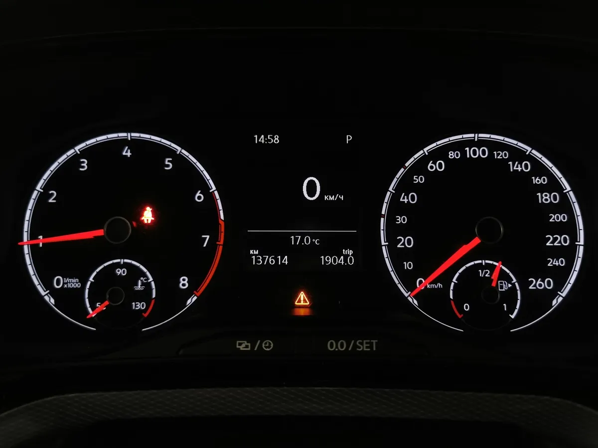 Volkswagen Polo 1.6 MPI AT (110 л.с.) Status Черный в АВИЛОН. Слайд №16