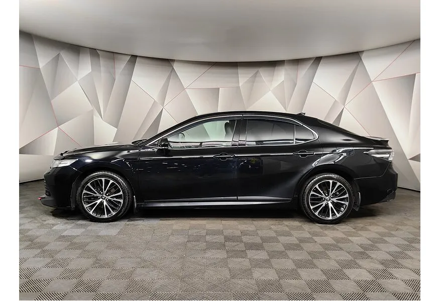 Toyota Camry 2.5 AT (181 л.с.) Черный в АВИЛОН. Слайд №3