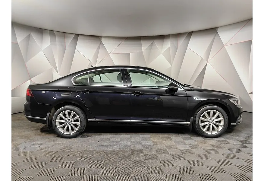 Volkswagen Passat 1.4 TSI BlueMotion DSG (150 л.с.) Trendline Черный в АВИЛОН. Слайд №6