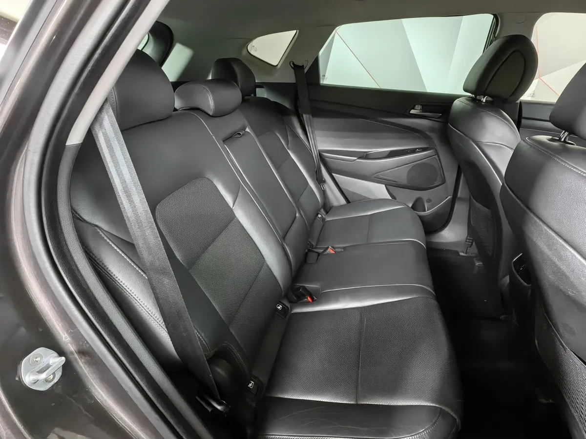 Hyundai Tucson 2.0 AT (150 л.с.) Lifestyle Коричневый в АВИЛОН. Слайд №16