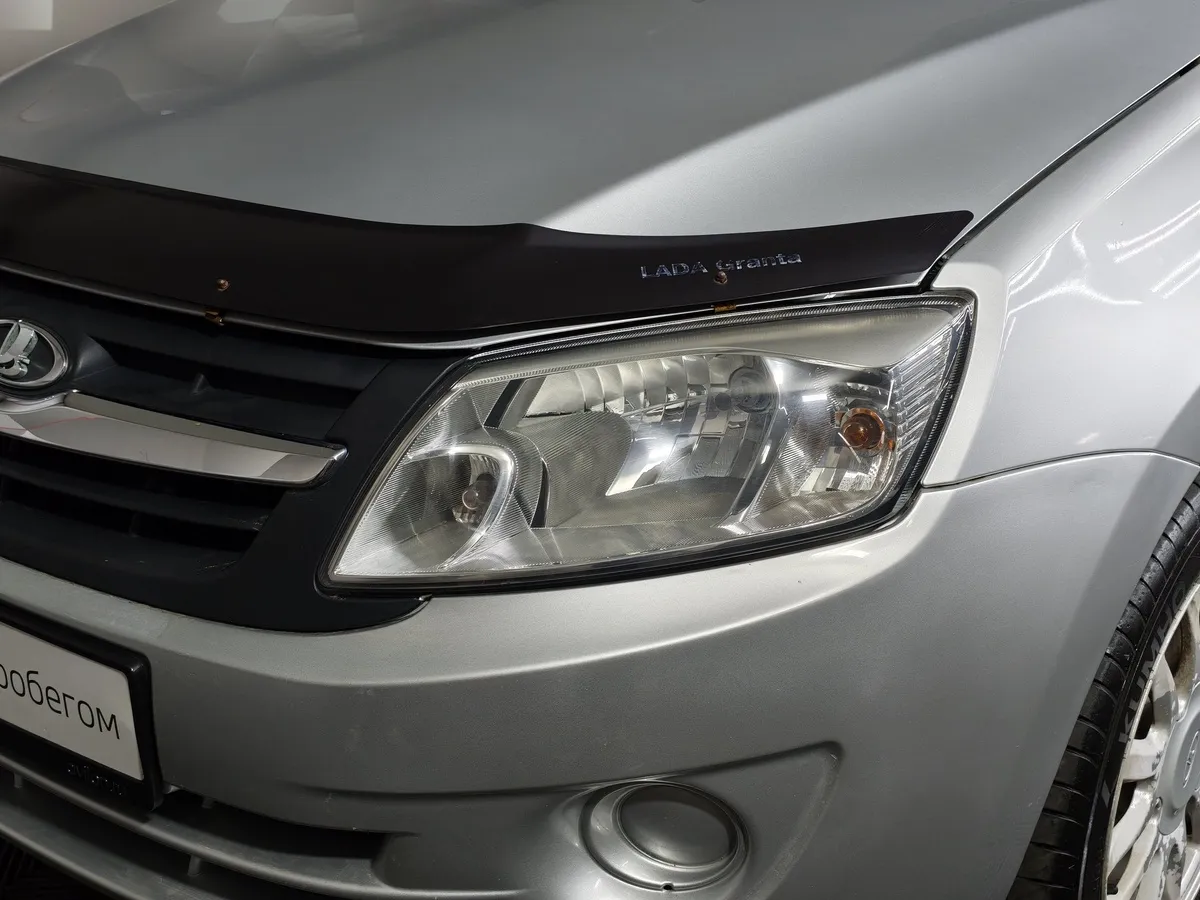 ВАЗ (Lada) Granta 1.6 MT 16кл (98 л.с.) Серебристый в АВИЛОН. Слайд №10