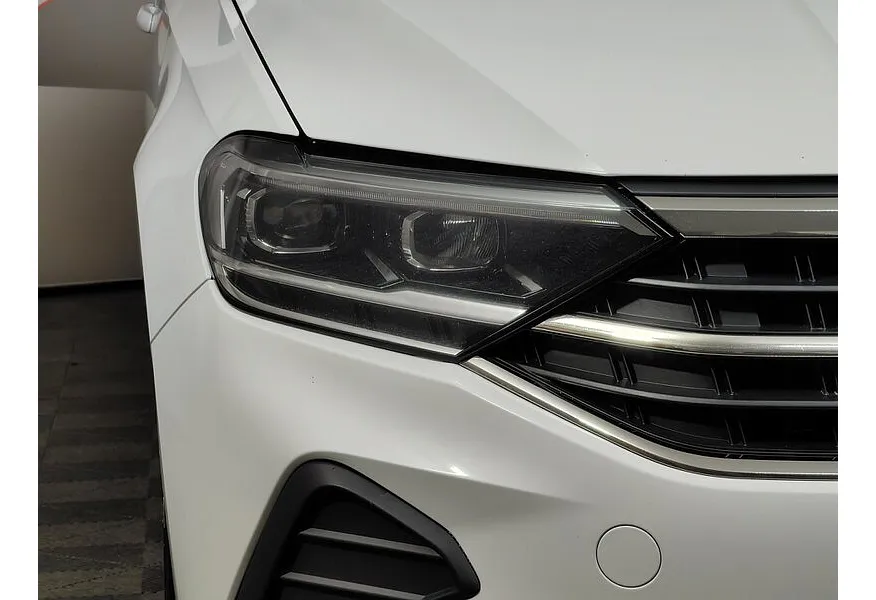 Volkswagen Polo 1.6 MPI AT (110 л.с.) Highline Белый в АВИЛОН. Слайд №10