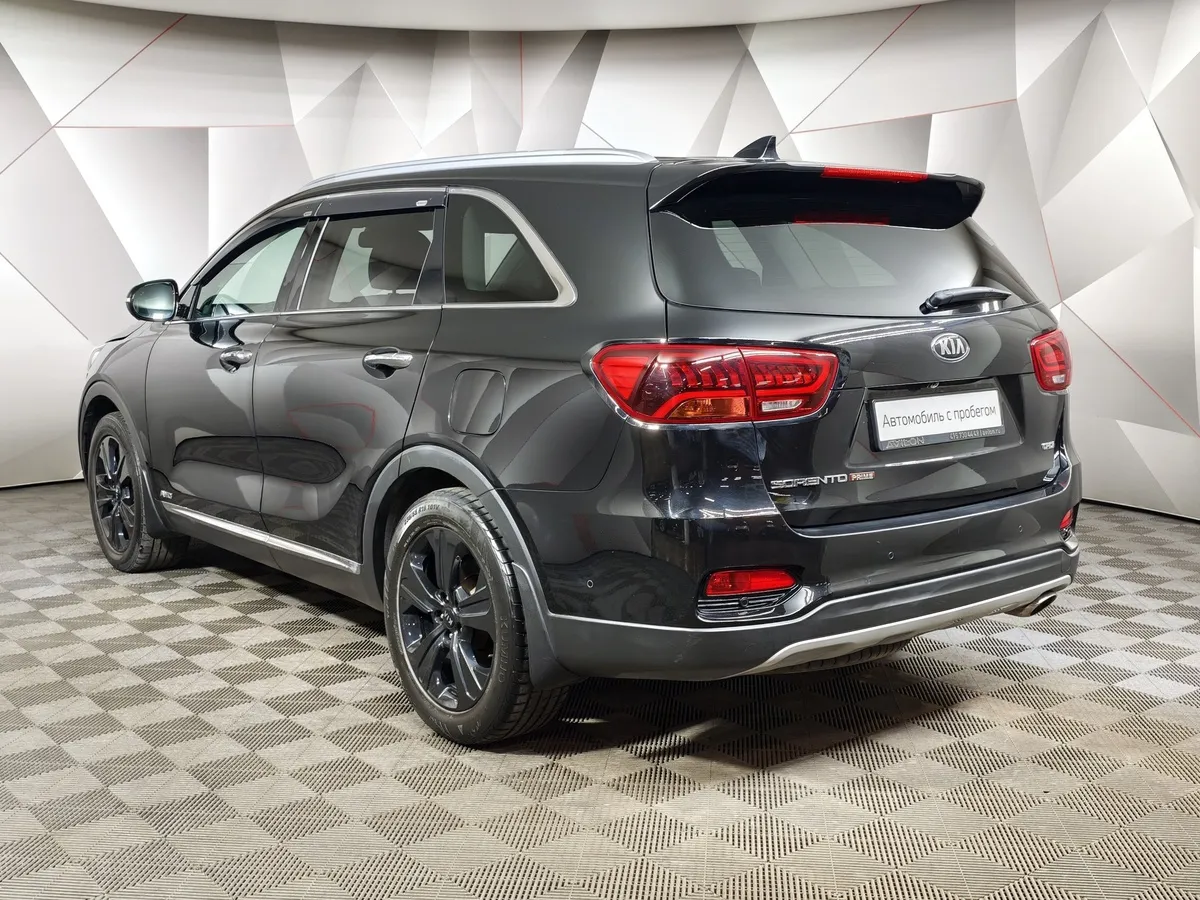 Kia Sorento 2.2 D AT AWD (5 мест) (200 л.с.) Comfort Черный в АВИЛОН. Слайд №4